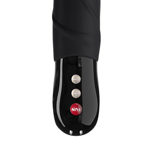 Close-up bedieningspaneel Big Boss met FUN-knop en chromen ring op zwart handvat