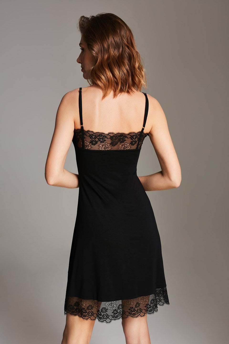 Zwarte Vanilla nightdress van De Paarse Keizerin in maat S op witte achtergrond